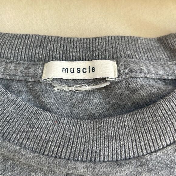 Vintage Abercrombie & Fitch t-shirt, grey with green writing, cotton, boys small - Picture 3 of 3